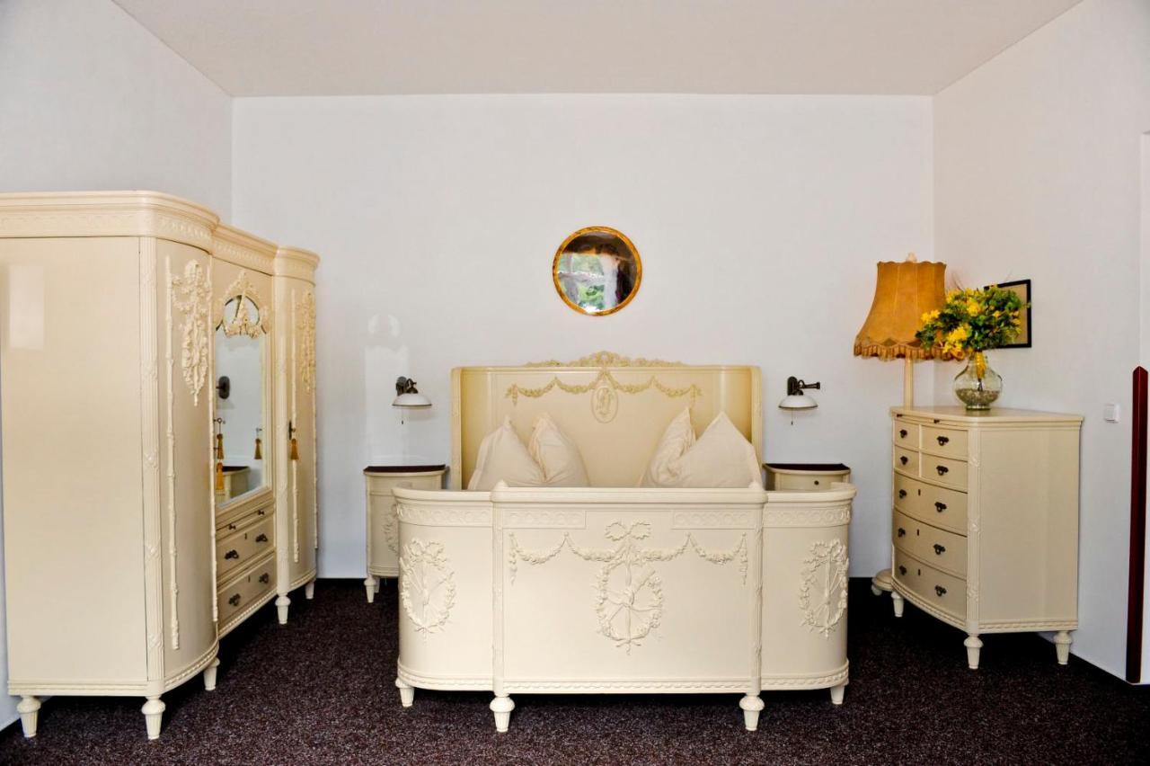Hotel Cisar Ferdinand Loket Luaran gambar